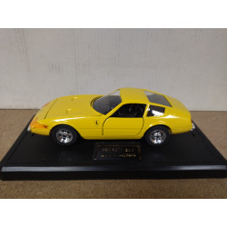 FERRARI 365 GTB/4 DAYTONA AMARILLO CLUB 1:24 MAJORETTE