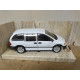 PLYMOUTH VOYAGER WHITE 1:26 MAISTO