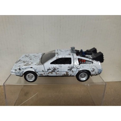 DMC DELOREN BACK TO THE FUTURE DR.BROWN 40 ANIV apx 1:32 JADA