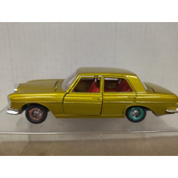MERCEDES-BENZ W114 250SE GOLD 1:43 NACORAL INTER CARS
