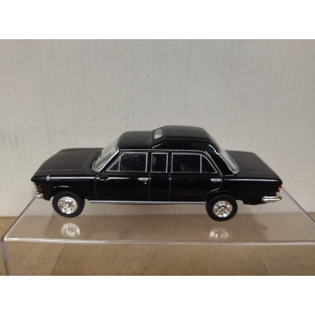 FIAT 130 1969 PAPAMOBIL 1:43 DeAGOSTINI IXO DEFECT/NO RETRO/NO BOX