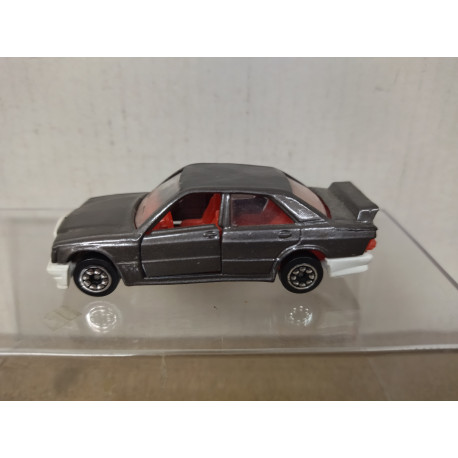 MERCEDES-BENZ 190 DESGUACE apx 1:64 GUISVAL NO BOX