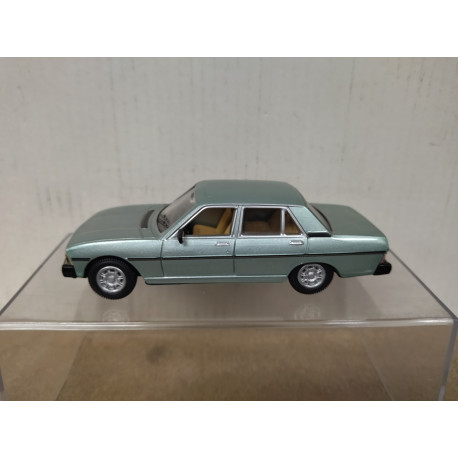 PEUGEOT 604 STi 1983 VERT 1:43 NOREV HACHETTE NO BOX