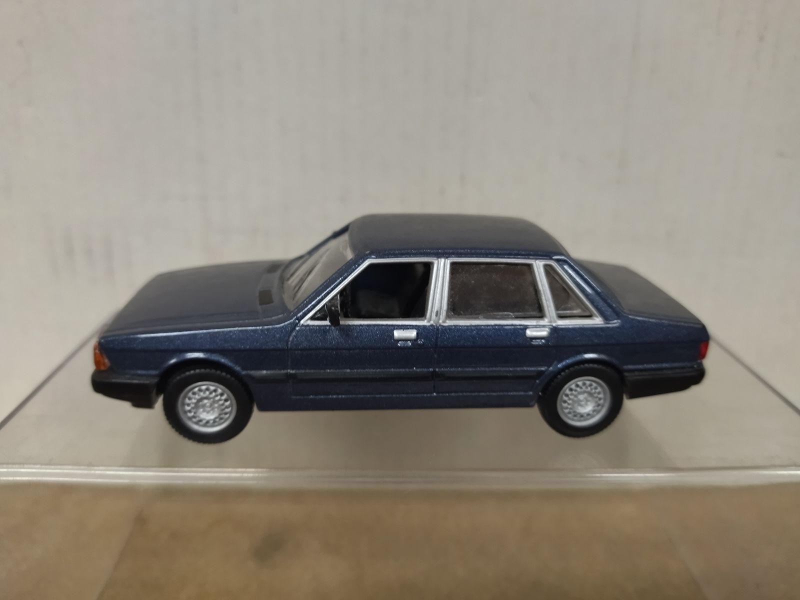 Norev 1/43 - Talbot Solara Grise (miniature, Très Bon état)