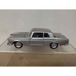 MERCEDES 250 COUPE SILVER 1:43 PILEN M-305 NO BOX/DEFECTUOSO