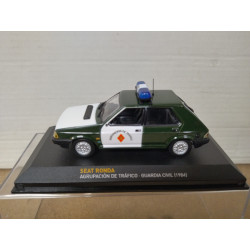 SEAT RONDA 1941 GUARDIA CIVIL 1:43 ALTAYA IXO DEFECTUOSO