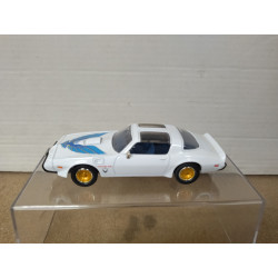 PONTIAC FIREBIRD TRANS AM 1979 WHITE 1:43 ROAD SIGNATURE NO BOX