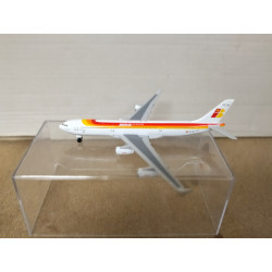 AIRBUS A340-300 IBERIA 13cm/1:400 GEMINI JETS