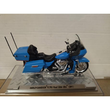 HARLEY-DAVIDSON 2011 FLTRU ROAD GLIDE ULTRA MOTO/BIKE 1:24 ALTAYA IXO