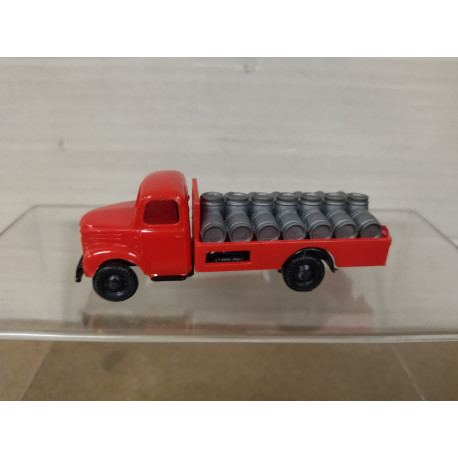 EBRO B-35 CAMION BARRILES TONELES ROJO (2) 1:87 H0 EKO NO BOX