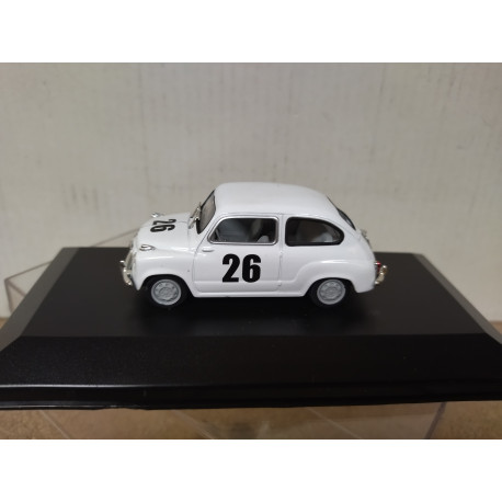 SEAT 600 1963 RALLY n26 1:43 SOLIDO SALVAT HARD BOX