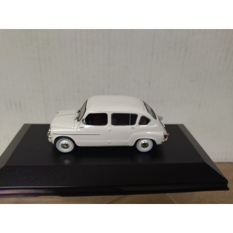 SEAT 800 1964 BLANCO 1:43 ALTAYA IXO BOX NO ORIGINAL