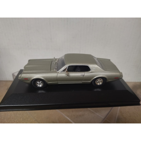 MERCURY COUGAR 1968 CHAMPAGNE 1:43 SUNSTAR