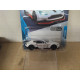 ASTON MARTIN VANTAGE GT8 WHITE SHOWROOM /apx 1:64 MAJORETTE