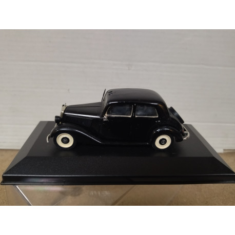 MERCEDES-BENZ W36 170V 1949 1:43 DEFECTUOSO