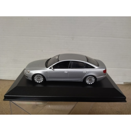 AUDI A6 (C6) 2004 SILVER 1:43 MINICHAMPS BOX NO ORIGINAL