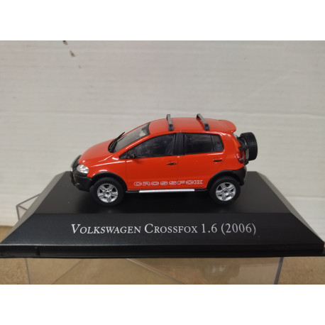 VOLKSWAGEN CROSSFOX 1.6 2006 RED ARGENTINA 1:43 SALVAT IXO