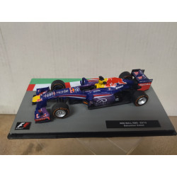RED BULL RB9 2013 SEBASTIAN VETTEL FORMULA F1 1:43 SALVAT IXO