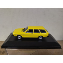 VOLKSWAGEN PASSAT 1974 B1 VARIANT YELLOW 1:43 DEALER MINICHAMPS NO CARTON