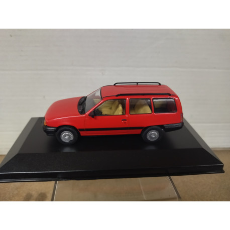 OPEL KADETT E CARAVAN 1984 RED 1:43 EAGLEMOSS IXO BOX NO ORIGINAL