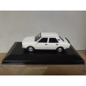 SKODA 105L 1976 WHITE 1:43 IXO DEFECTUOSO/BOX NO ORIGINAL