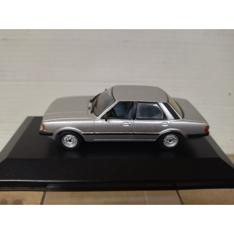 FORD TAUNUS 1981 NUESTROS QUERIDOS COCHES 1:43 ALTAYA IXO BOX NO ORIGINAL