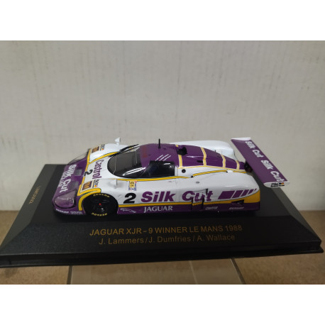 JAGUAR XJR-9 1988 WIN 24 H LE MANS LAMMERS-WALLACE-DUMFRIES 1:43 IXO LMC002