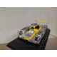 AUDI R8 INFINEON 2002 12 H SEBRING CAPELLO-HERBERT-PESCATORI 1:43 MINICHAMPS