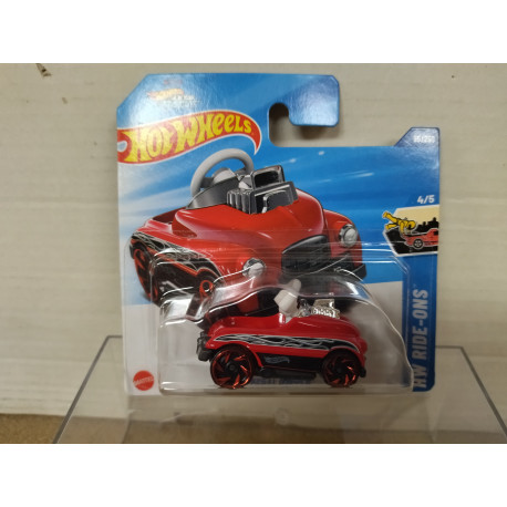PEDAL-DRIVE RED 4/5 RIDE-ONS 1: 64 HOT WHEELS