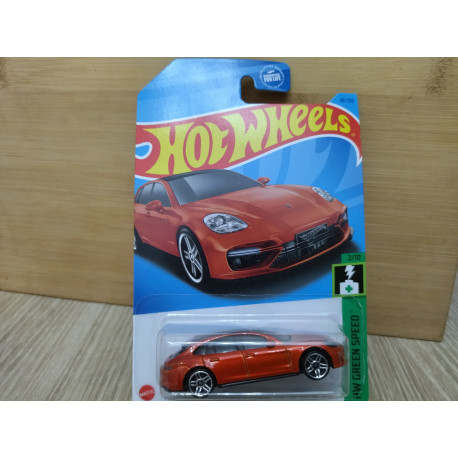 PORSCHE PANAMERA TURBO S E-HYBRID RED 2/10 GREEN SPEED 1:64 HOT WHEELS