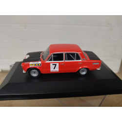 SEAT 124 1600 1972 RALLY CRIT LUIS BAVIERA CAÑELLAS 1:43 ALTAYA IXO BOX NO ORIGINAL