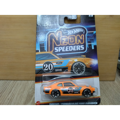 FORD MAVERICK CUSTOM 2/8 NEON 1:64 HOT WHEELS