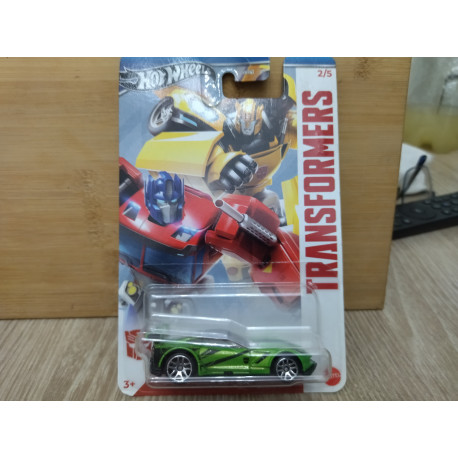 CHEVROLET CORVETTE C7R 2/5 TRANSFORMERS 1:64 HOT WHEELS
