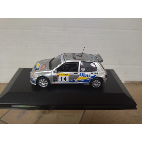 RENAULT CLIO MAXI RALLY MONTE CARLO 1995 RAGNOTTI 1:43 ALTAYA IXO BOX NO ORIGINAL