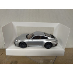 PORSCHE 911 GTS 2024 POLAR SILVER 1:43 NOREV JETCAR 750065