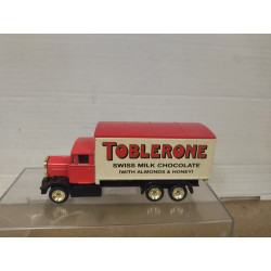 CAMION/TRUCK CHOCOLATE TOBLERONE 1:72/1:64 ? 8cm LONG GOLDEN WHEELS