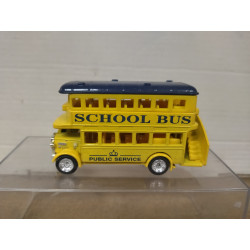 AUTOBUS SCHOOL BUS YELLOW 1:72/1:64 ? 8cm LONG GOLDEN WHEELS