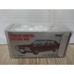 NISSAN LAUREL 2000 SGX 1:64 TOMICA LIMITED NEO N-53a