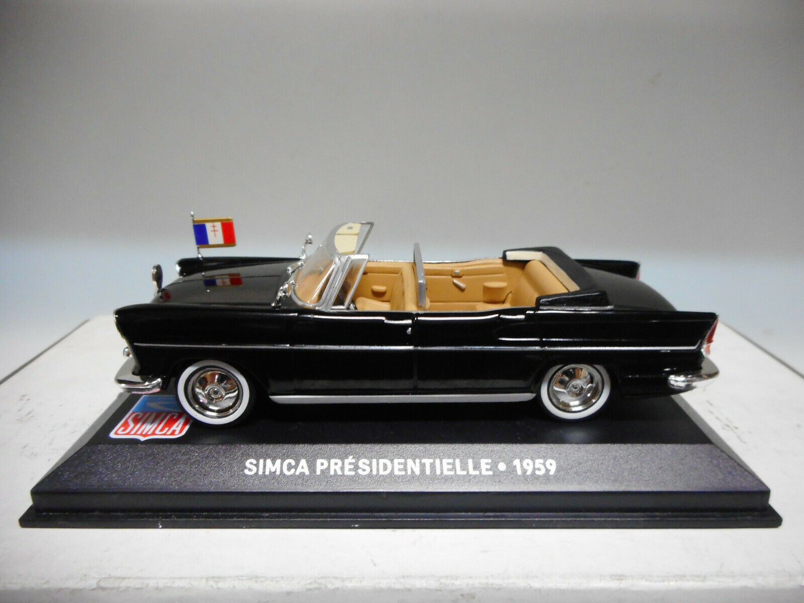SIMCA PRÉSIDENTIELLE 1959 ALTAYA IXO 1/43 - BCN STOCK CARS