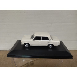 FIAT 125 (POLSKI 125P) WHITE/CREAM 1:43 DeAGOSTINI IXO BOX NO ORIGINAL