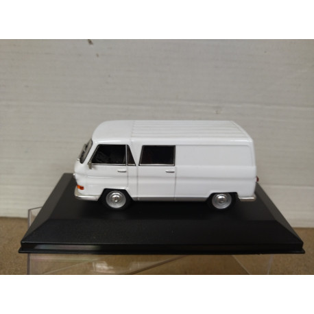 AUTO UNION DKW F1000L 1968 BLANCO 1:43 ALTAYA IXO DEFECT/NO RETRO/BOX NO ORIGINAL
