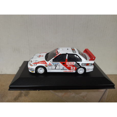 MITSUBISHI LANCER 1996 EVO III RALLY 1000 LAKES MAKINEN 1:43 DEFECT NO ANTENA/BOX NO ORIGINAL
