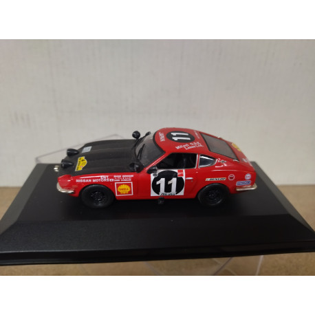 DATSUN 240Z 1971 RALLY SAFARI HERRMANN 1:43 ALTAYA IXO BOX NO ORIGINAL