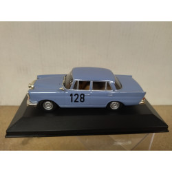 VOLKSWAGEN TOUAREG 2007 SILVER MEMORABLES MEXICO 1:43 DeAGOSTINI IXO