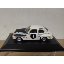 VOLVO PV544 1965 RALLY SAFARI JO. SINGH 1:43 ALTAYA IXO BOX NO ORIGINAL