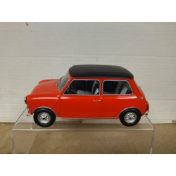 AUTHI MINI RED/BLACK 1:24 SALVAT IXO NO BOX