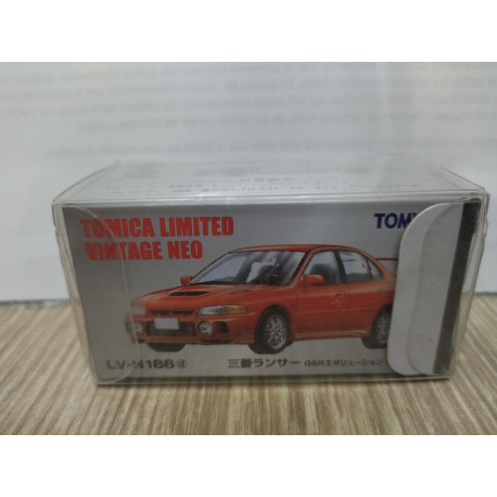 MITSUBISHI LANCER EVOLUTION IV RED 1:64 TOMICA LIMITED VINTAGE NEO LV-N186d