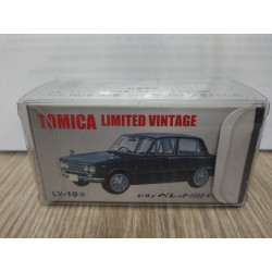 ISUZU BELLET 1500 DX BLACK 1:64 TOMICA LIMITED VINTAGE LV-10a