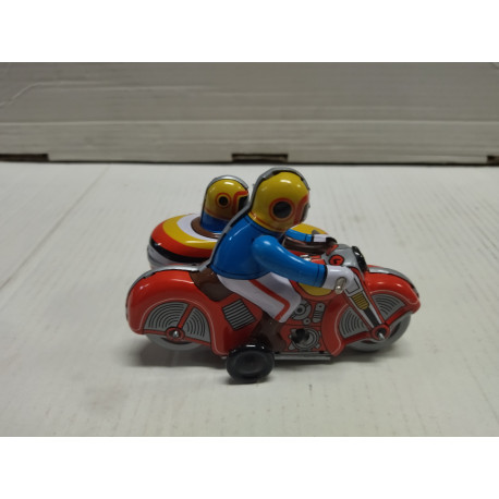 MOTO SIDECAR HOJALATA/TIN TOY REPLICA NO BOX/NO LLAVE