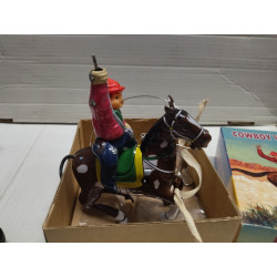 COWBOY WITH WHIP HOJALATA/TIN TOY REPLICA NO BOX/NO LLAVE